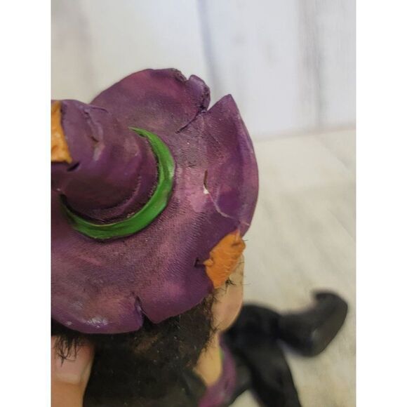 Halloween spooky Hollow sitting witch feet dangle potion frog - Picture 7 of 11